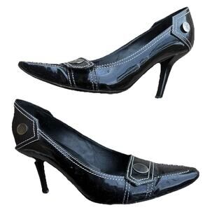 Tods Black Patent Leather Closed Toe Heels Y2K Studded Size 9 FLAW